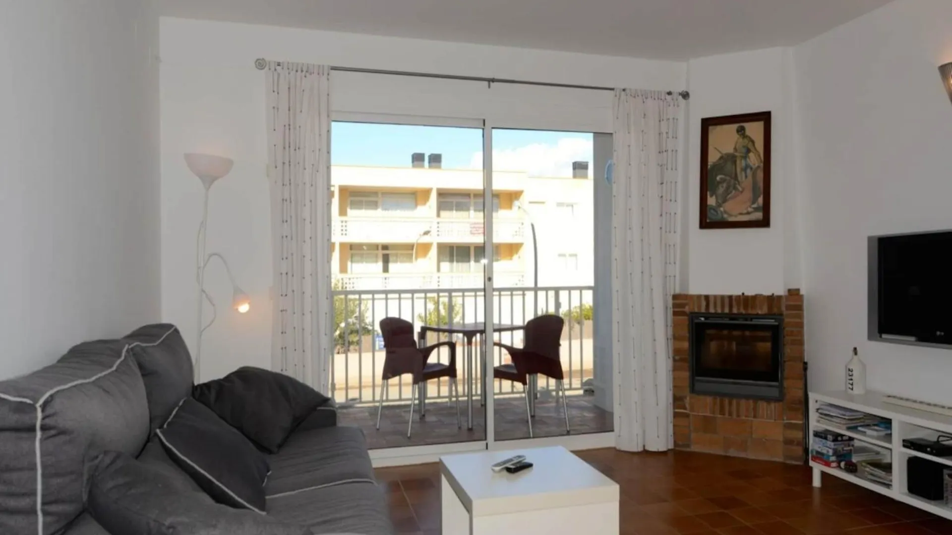 The Apartment In Pals Has 3 Bedrooms