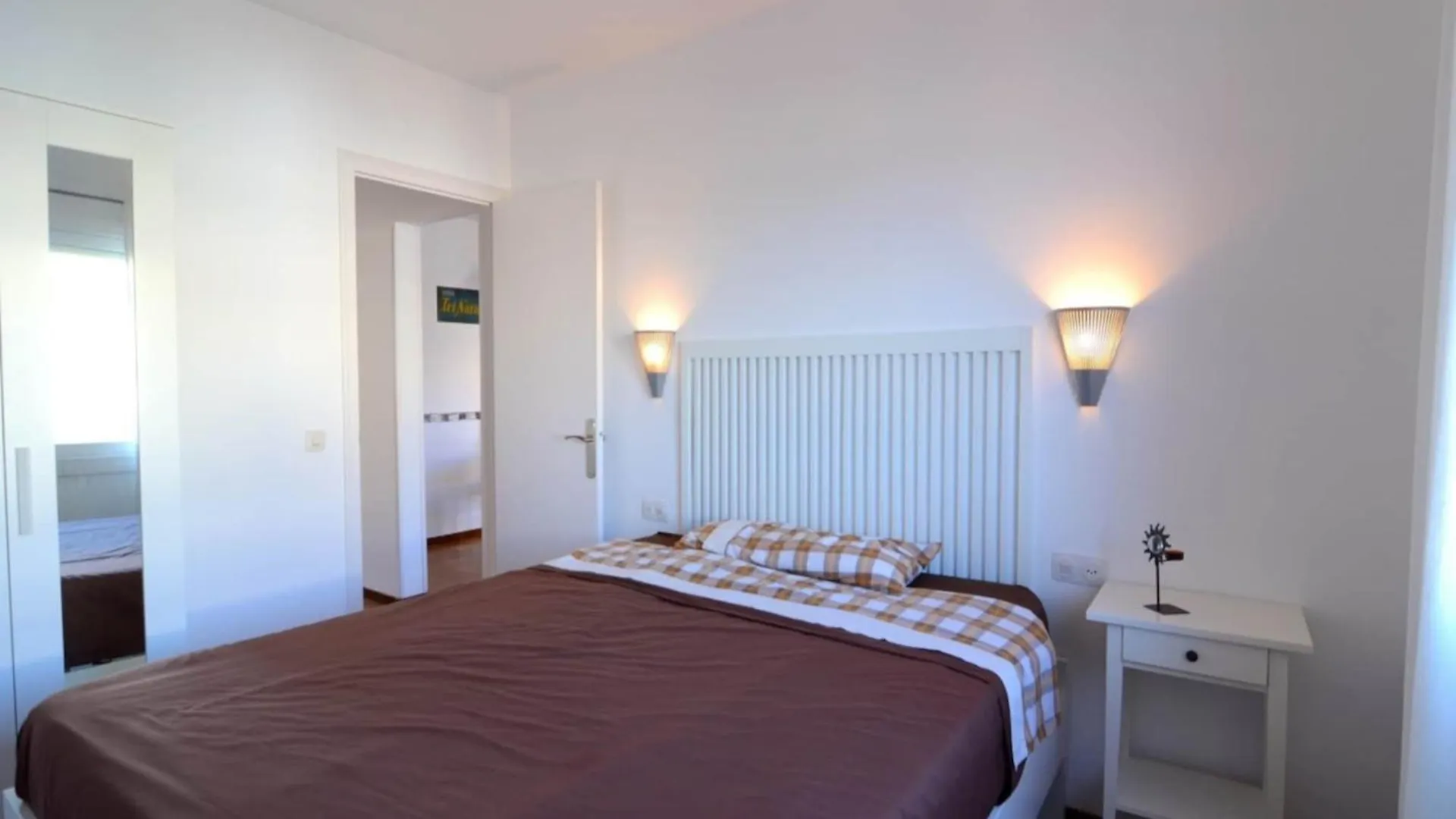 The Apartment In Pals Has 3 Bedrooms