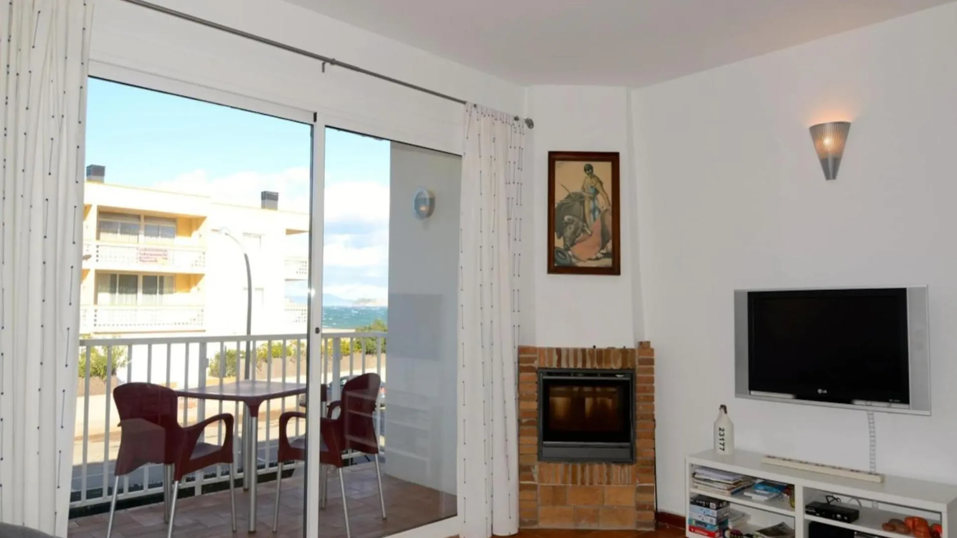 The Apartment In Pals Has 3 Bedrooms